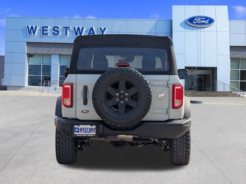 Used 2024 Ford Bronco Black Diamond image 4