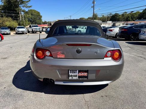 Used 2004 BMW Z4 2.5i image 5