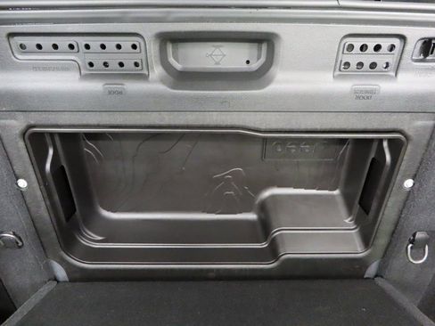 Used 2021 Jeep Wrangler Unlimited Sahara image 36