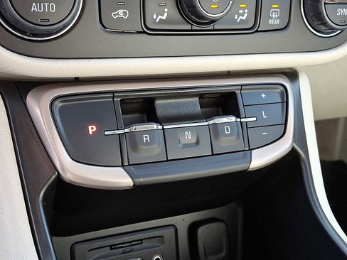 Used 2023 GMC Terrain Denali w/ Denali Premium Package image 16