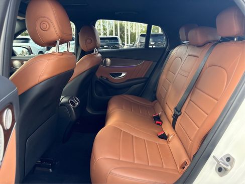 Used 2023 Mercedes-Benz GLC 300 4MATIC Coupe image 10