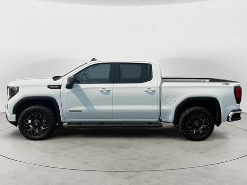 Used 2025 GMC Sierra 1500 Elevation w/ LPO, Elevation Black Package AWD/4WD image 8