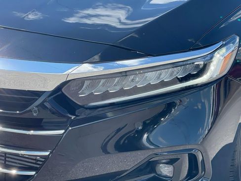Used 2022 Honda Accord Touring image 13