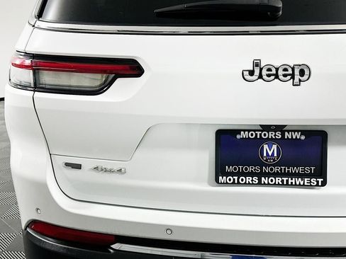 Used 2022 Jeep Grand Cherokee L Limited image 14