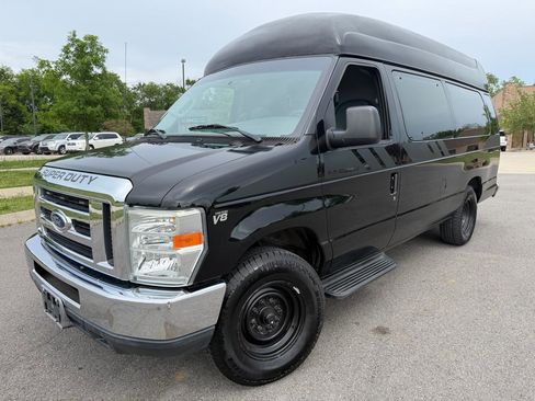 Used 2008 Ford E-250 and Econoline 250 Extended RWD image 1