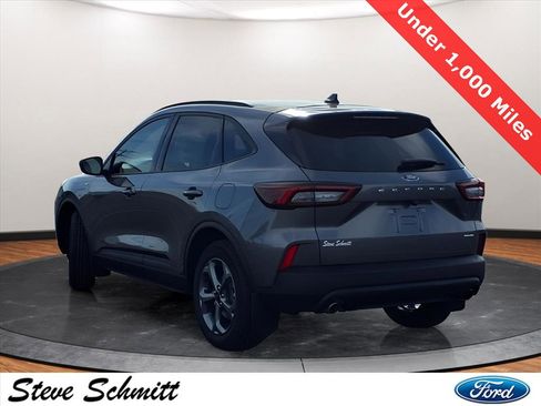 Used 2025 Ford Escape ST-Line w/ Cold Weather Package image 3