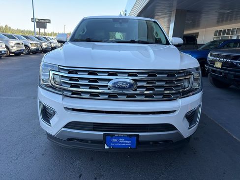 Used 2018 Ford Expedition Max Limited w/ Equipment Group 302A AWD/4WD image 2