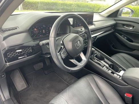 Used 2024 Honda Accord Touring image 10