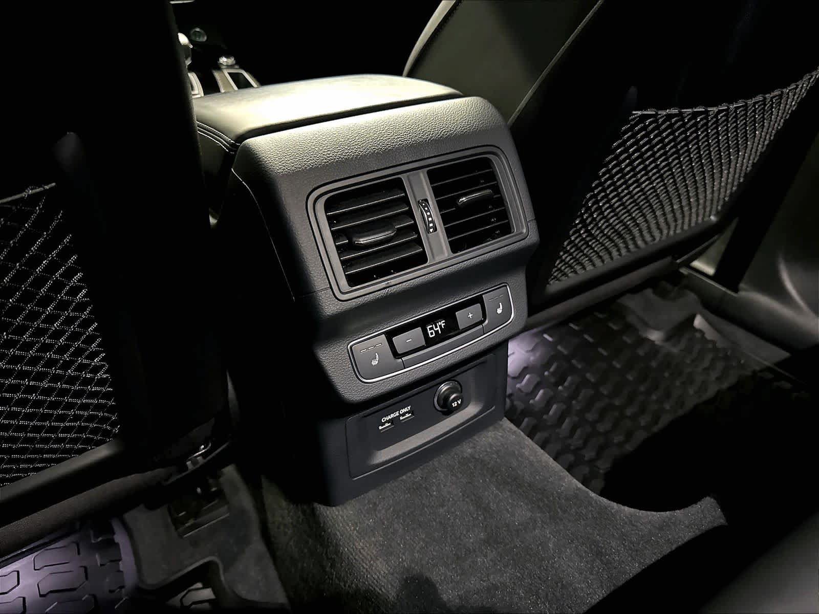 Used 2024 Audi SQ5 Prestige w/ Prestige Package AWD/4WD image 32