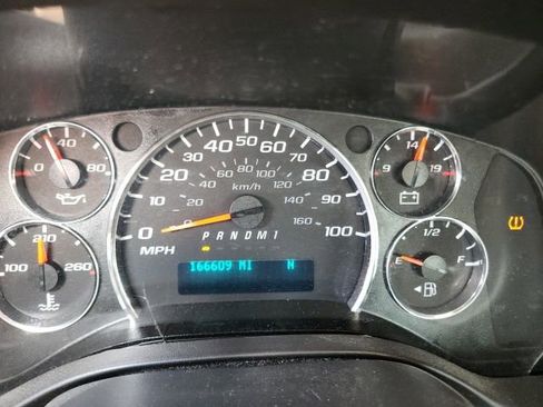Used 2017 Chevrolet Express 2500 RWD image 14