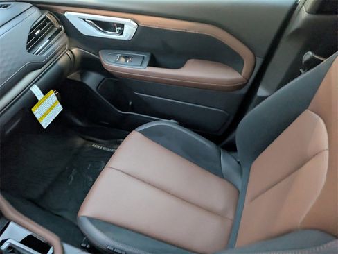 New 2025 Subaru Forester Touring image 19