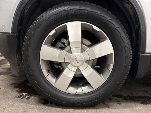 Used 2010 GMC Acadia SLT image 9