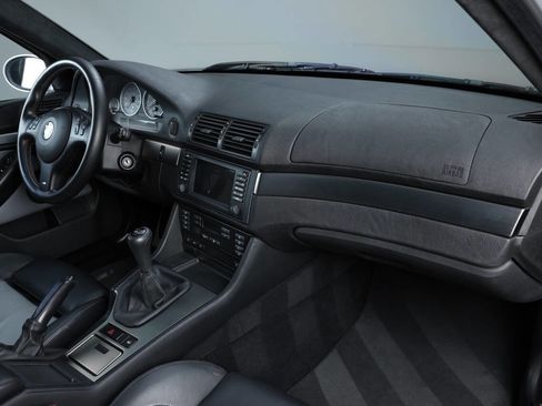 Used 2003 BMW M5 image 69