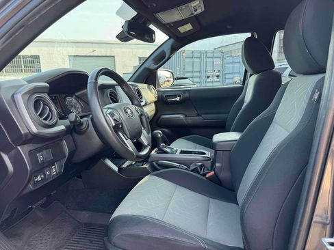 Used 2023 Toyota Tacoma TRD Sport AWD/4WD image 15