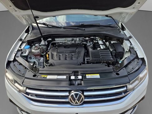 Used 2022 Volkswagen Tiguan SEL R-Line AWD/4WD image 38