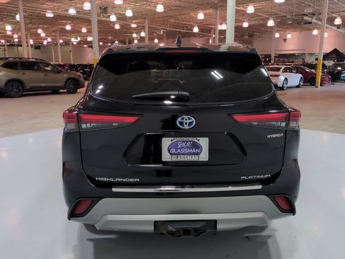 Used 2021 Toyota Highlander Platinum AWD/4WD image 5
