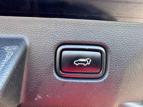 Used 2024 Kia Seltos SX w/ SX Sunroof Package AWD/4WD image 13