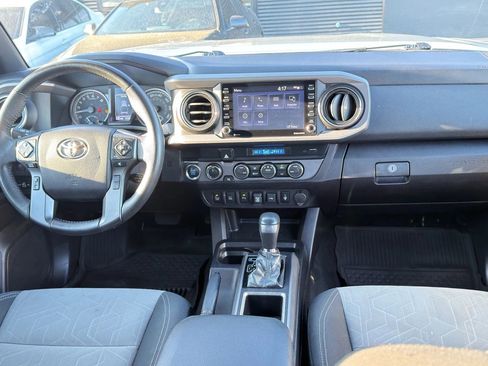 Used 2021 Toyota Tacoma TRD Off-Road image 16