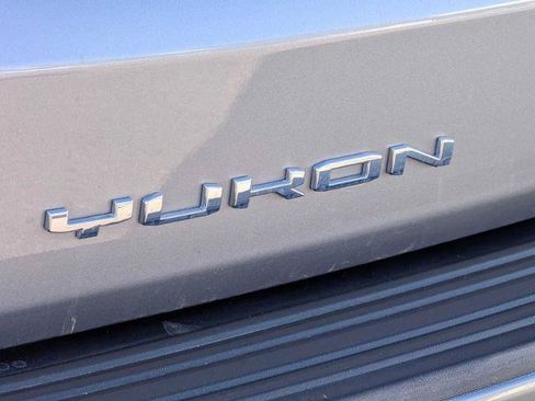 Used 2023 GMC Yukon Denali AWD/4WD image 11