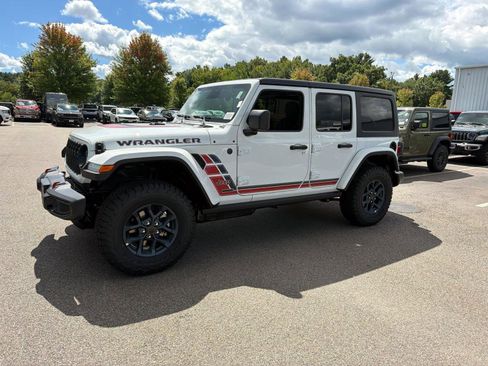 New 2026 Jeep Wrangler Unlimited Sport w/ Dual Top Group AWD/4WD image 4