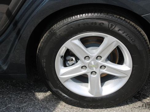 Used 2020 Chevrolet Malibu LS image 23