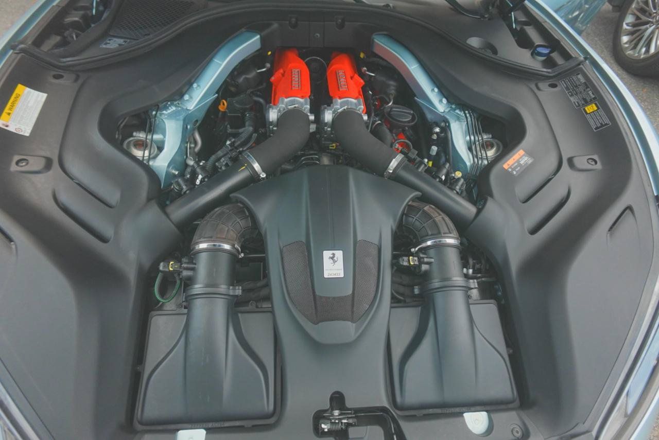 Used 2019 Ferrari Portofino RWD image 21