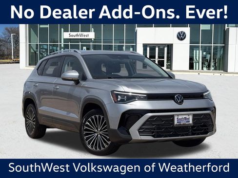 New 2025 Volkswagen Taos SE FWD image 1