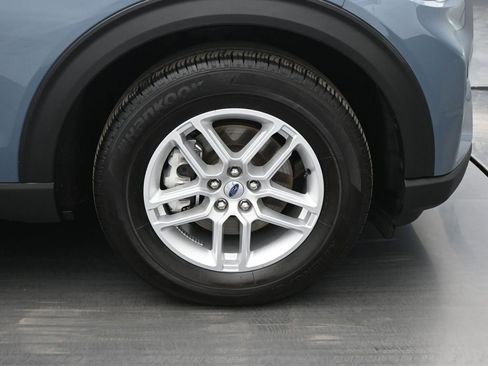 Used 2025 Ford Explorer Active image 25