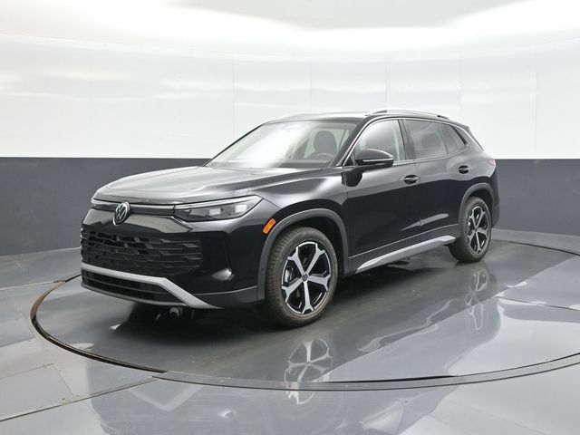 New 2026 Volkswagen Tiguan SE FWD image 3