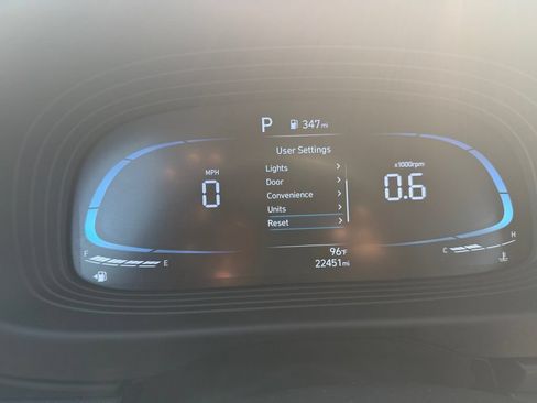 Used 2025 Hyundai Venue SEL FWD image 23