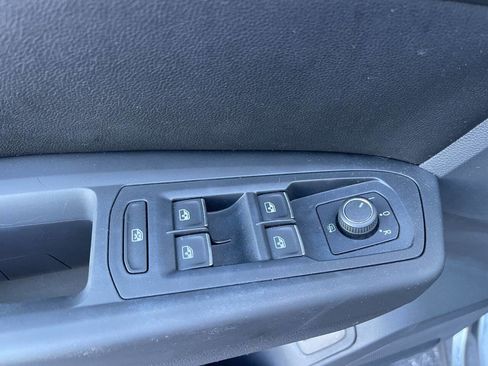 Used 2018 Volkswagen Atlas SEL image 32