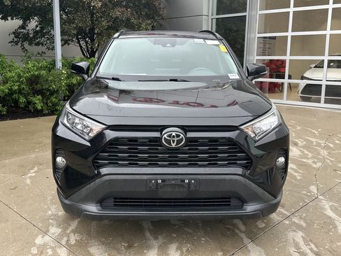 Used 2021 Toyota RAV4 XLE w/ Convenience Package AWD/4WD image 5
