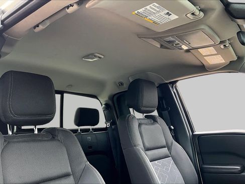 Used 2025 Nissan Frontier SV RWD image 13