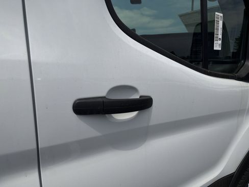 New 2026 Ford Transit 250 148 Medium Roof RWD image 16
