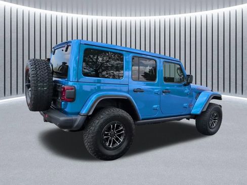 Used 2024 Jeep Wrangler Unlimited Rubicon AWD/4WD image 5
