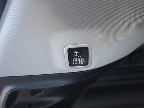 Used 2022 Jeep Grand Cherokee Limited 4xe image 26