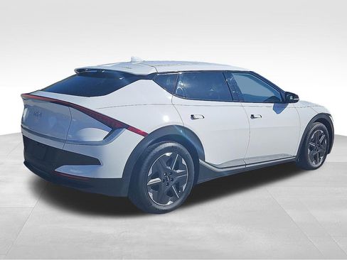Used 2025 Kia EV6 Light image 6