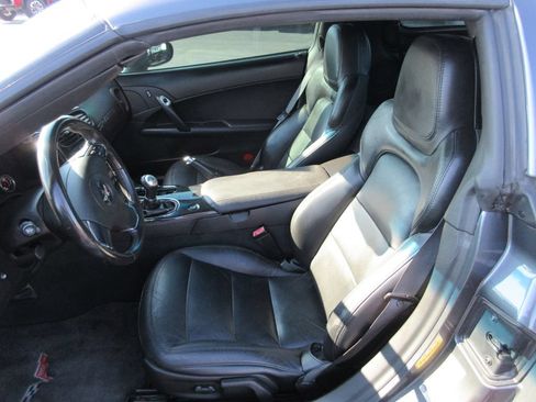 Used 2013 Chevrolet Corvette Coupe RWD image 15