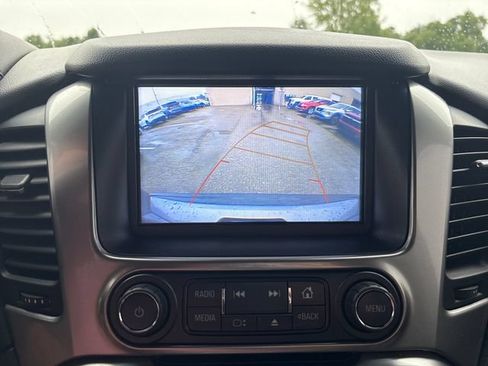 Used 2018 Chevrolet Tahoe LS w/ Enhanced Driver Alert Package AWD/4WD image 15