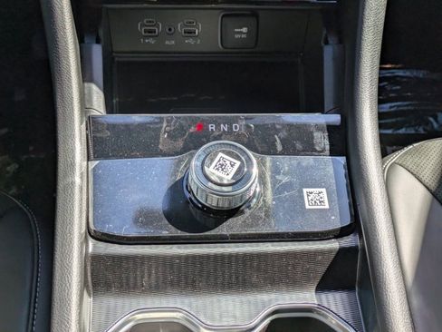 New 2025 Jeep Grand Cherokee Altitude image 17