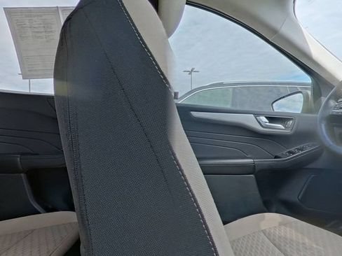 Used 2021 Ford Escape SE w/ Convenience Package FWD image 28