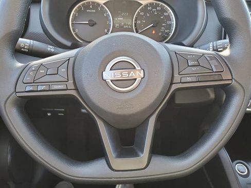 Certified 2025 Nissan Kicks Play S image 20