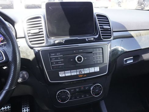 Used 2019 Mercedes-Benz GLE 400 4MATIC image 15