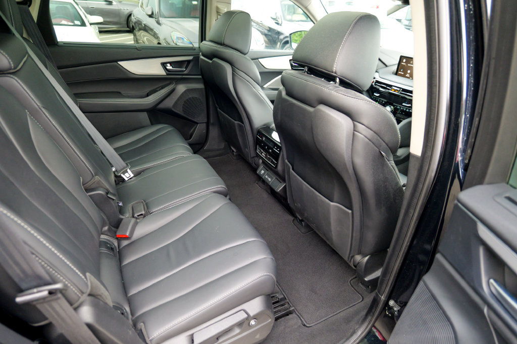 Used 2024 Acura MDX w/ Technology Package AWD/4WD image 31