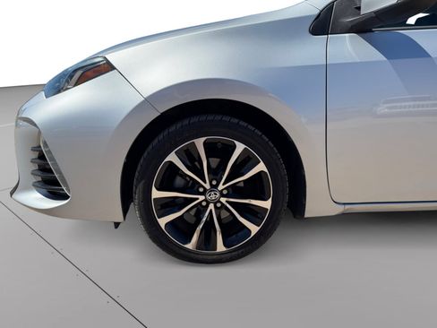 Used 2018 Toyota Corolla SE image 9