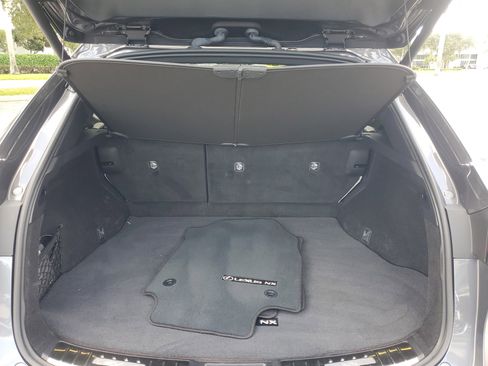 Used 2024 Lexus NX 250 FWD w/ Premium Package image 9