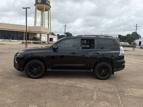 Used 2023 Lexus GX 460 w/ Black Line Special Edition AWD/4WD image 2