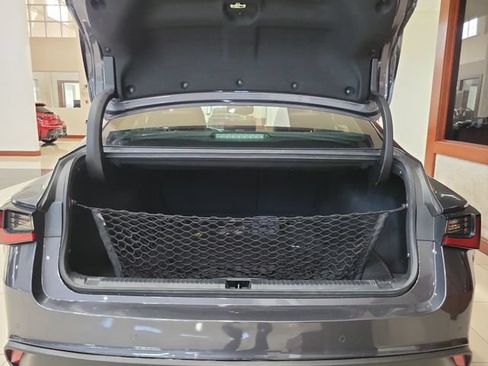 Used 2023 Lexus IS 300 w/ Comfort Package RWD image 5