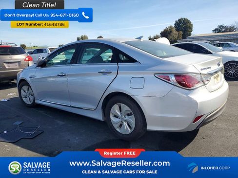 Used 2015 Hyundai Sonata Hybrid image 3