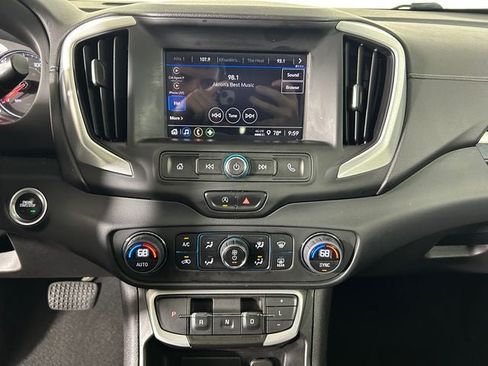 Used 2023 GMC Terrain SLE w/ Driver Convenience Package FWD image 22